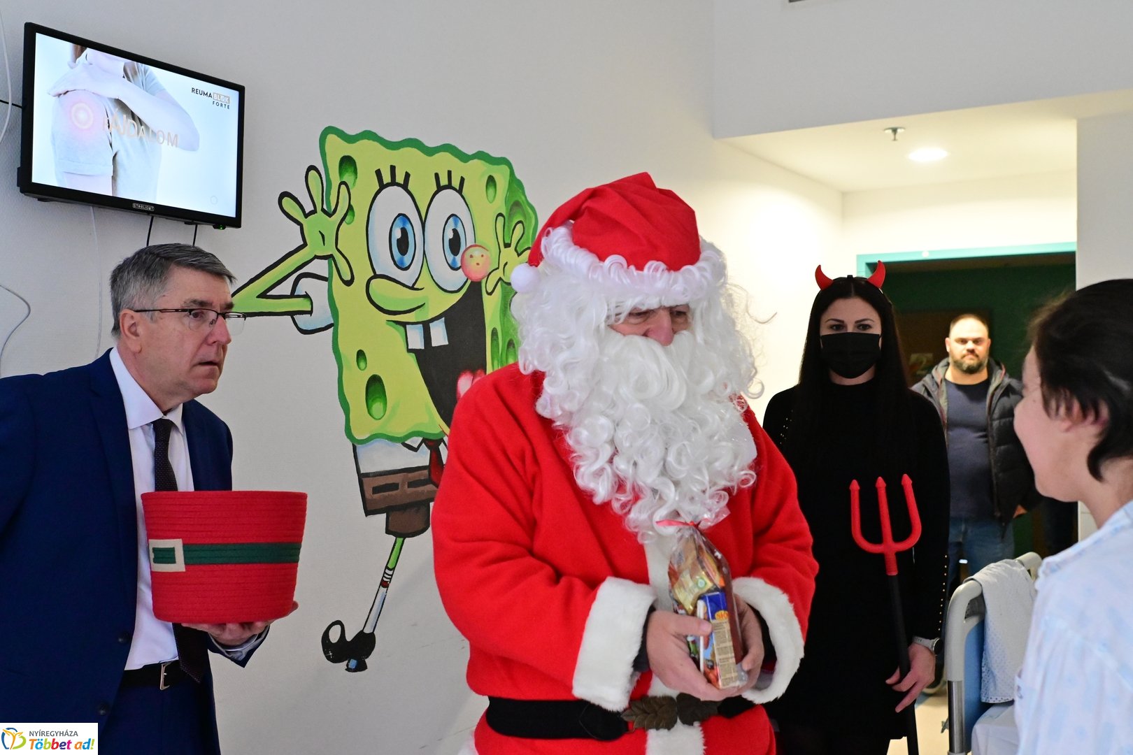 Gyerekosztályra látogatott a Mikulás - 2025
