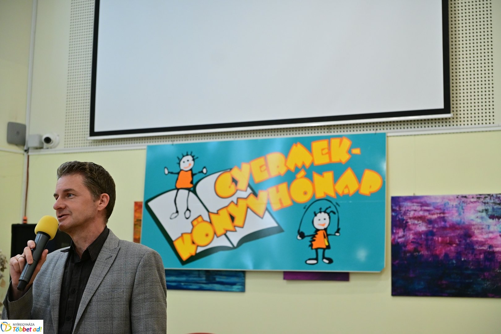 Gyermekkönyvhónap megnyitója a városi könyvtárban 2026