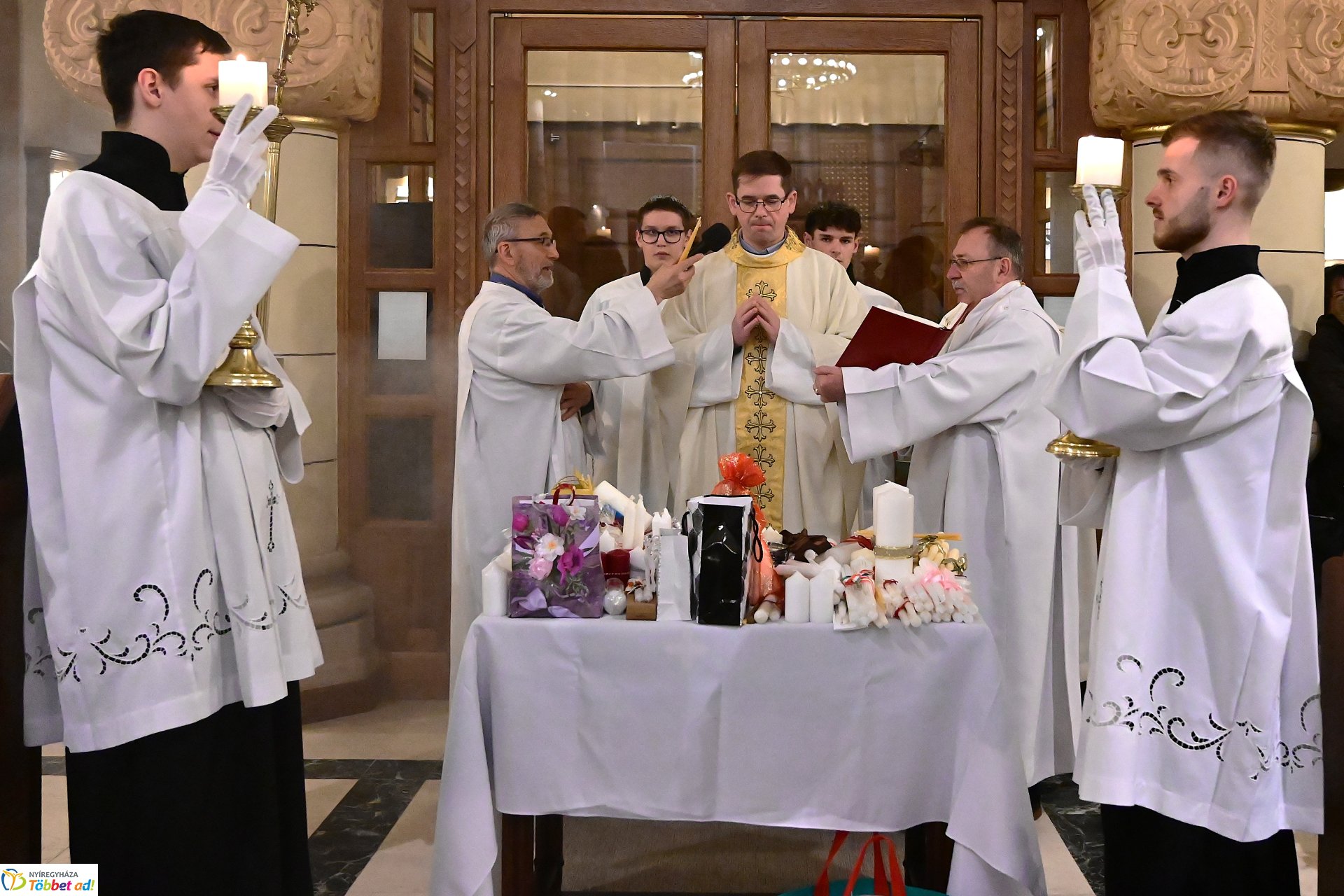 Gyertyaszentelő Boldogasszony ünnepe a Magyarok Nagyasszonya - társszékesegyházban 2026.