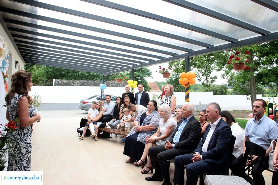 Gyöngyszem Családi Bölcsőde átadó