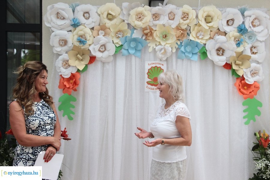 Gyöngyszem Családi Bölcsőde átadó