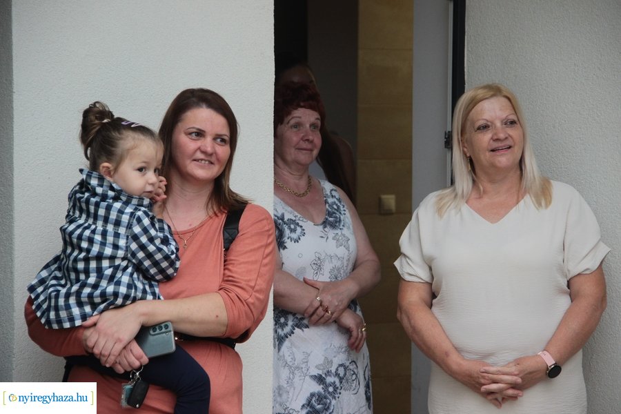 Gyöngyszem Családi Bölcsőde átadó