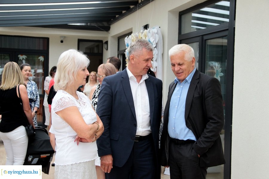 Gyöngyszem Családi Bölcsőde átadó