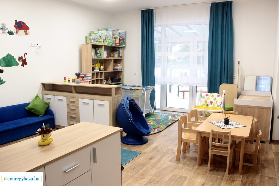 Gyöngyszem Családi Bölcsőde átadó