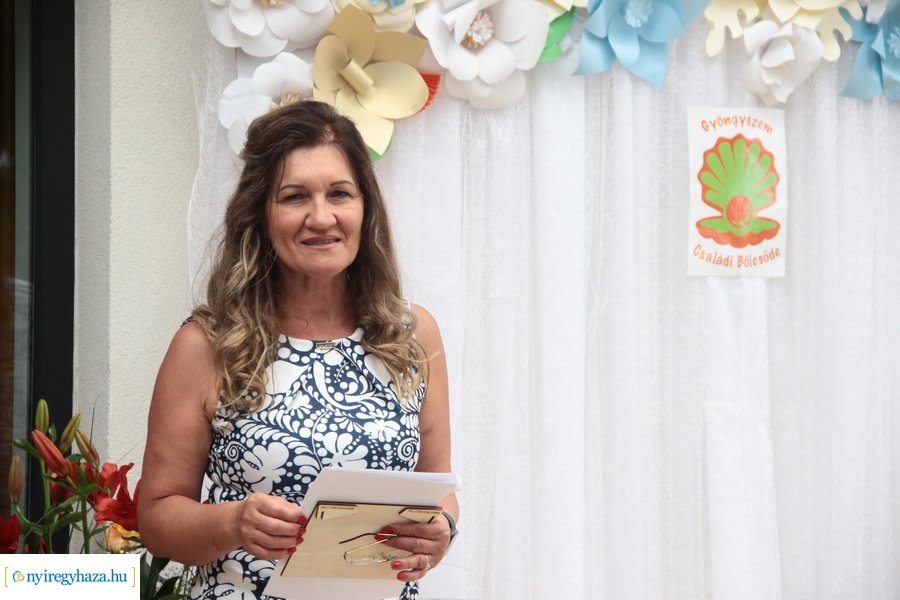 Gyöngyszem Családi Bölcsőde átadó