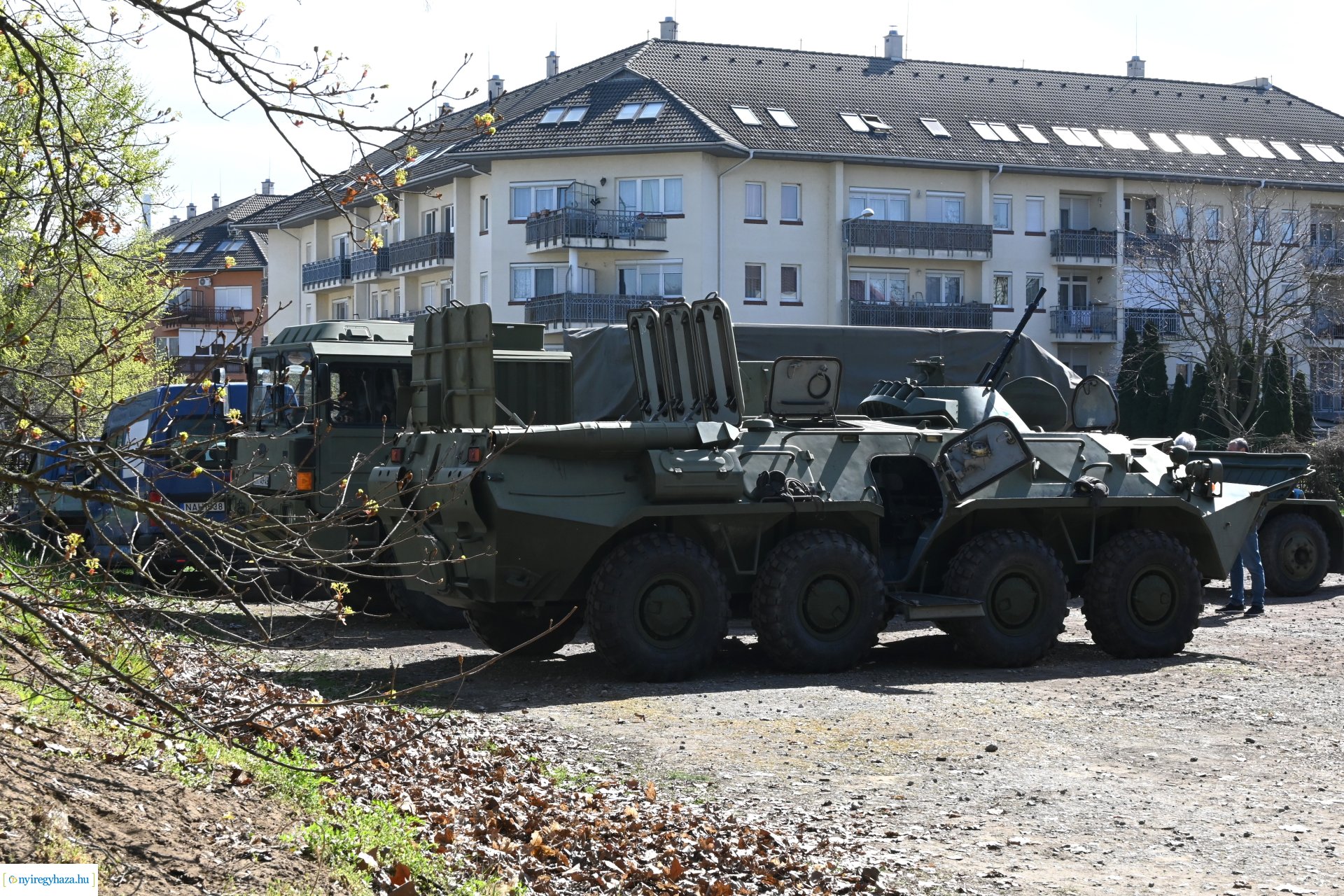 Haditechnikai bemutató a Bánkiban