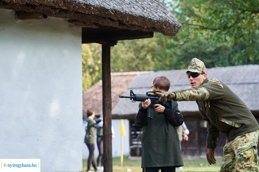 Haditorna a múzeumfaluban