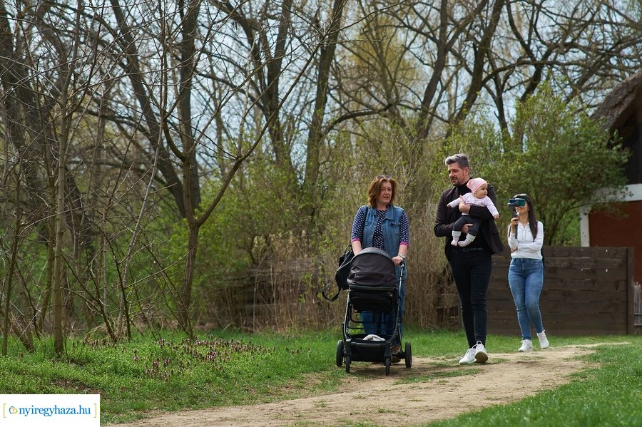 Hagyományos húsvéti tojásfestés a múzeumfaluban 2022