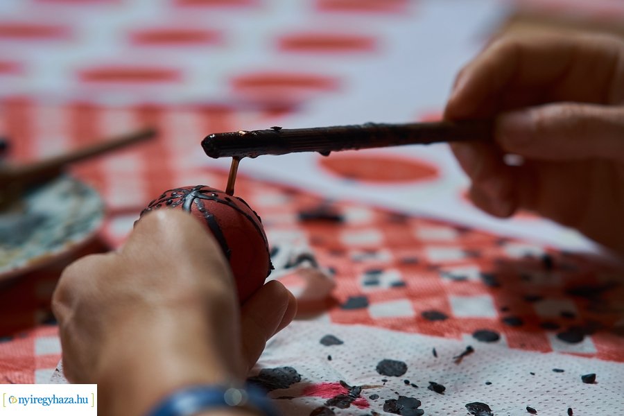 Hagyományos húsvéti tojásfestés a múzeumfaluban 2022