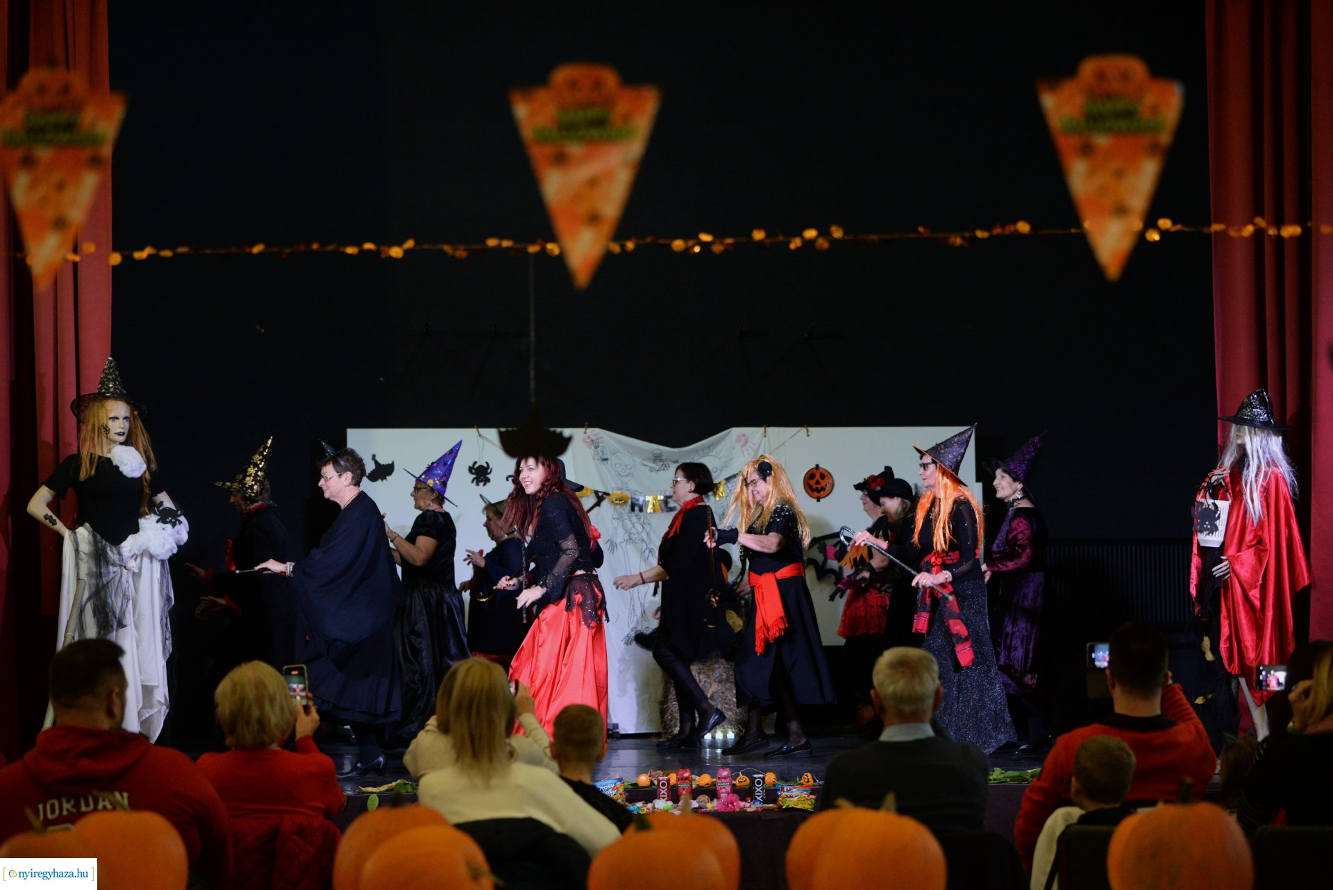 Halloween Party a Kölyökvárban 2023