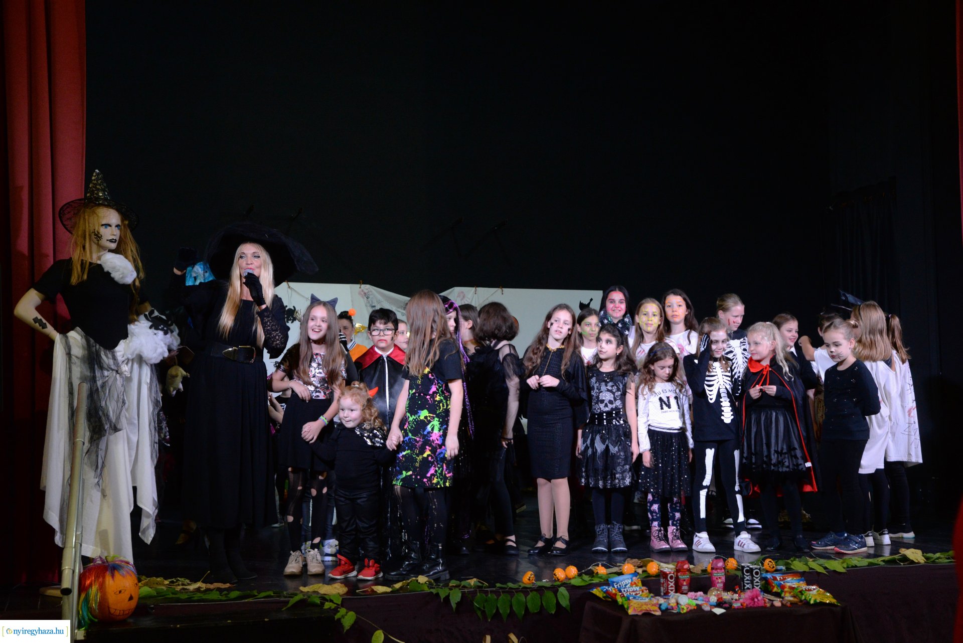 Halloween Party a Kölyökvárban 2023