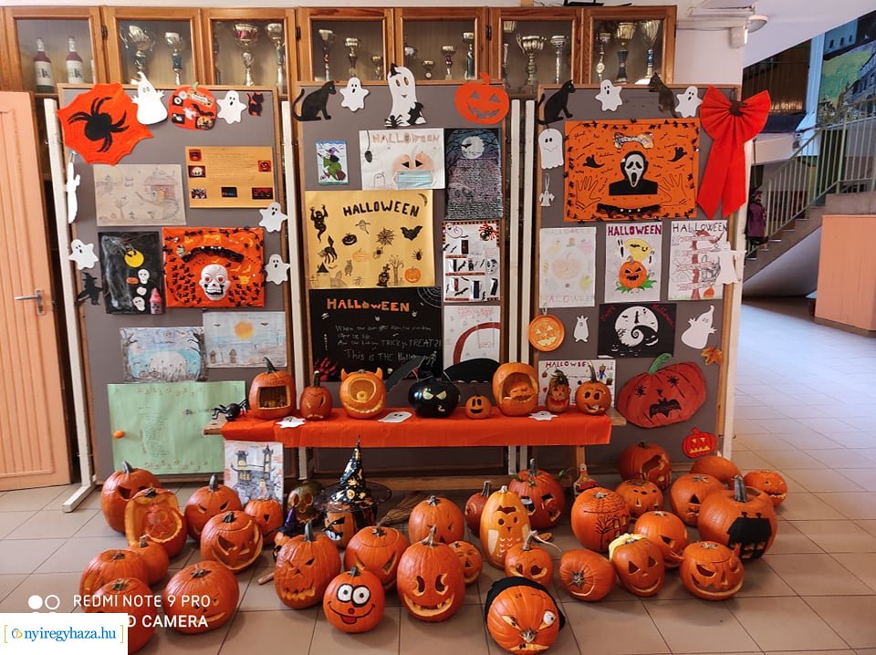 Halloween-re hANGOLódtak a Bem-es diákok
