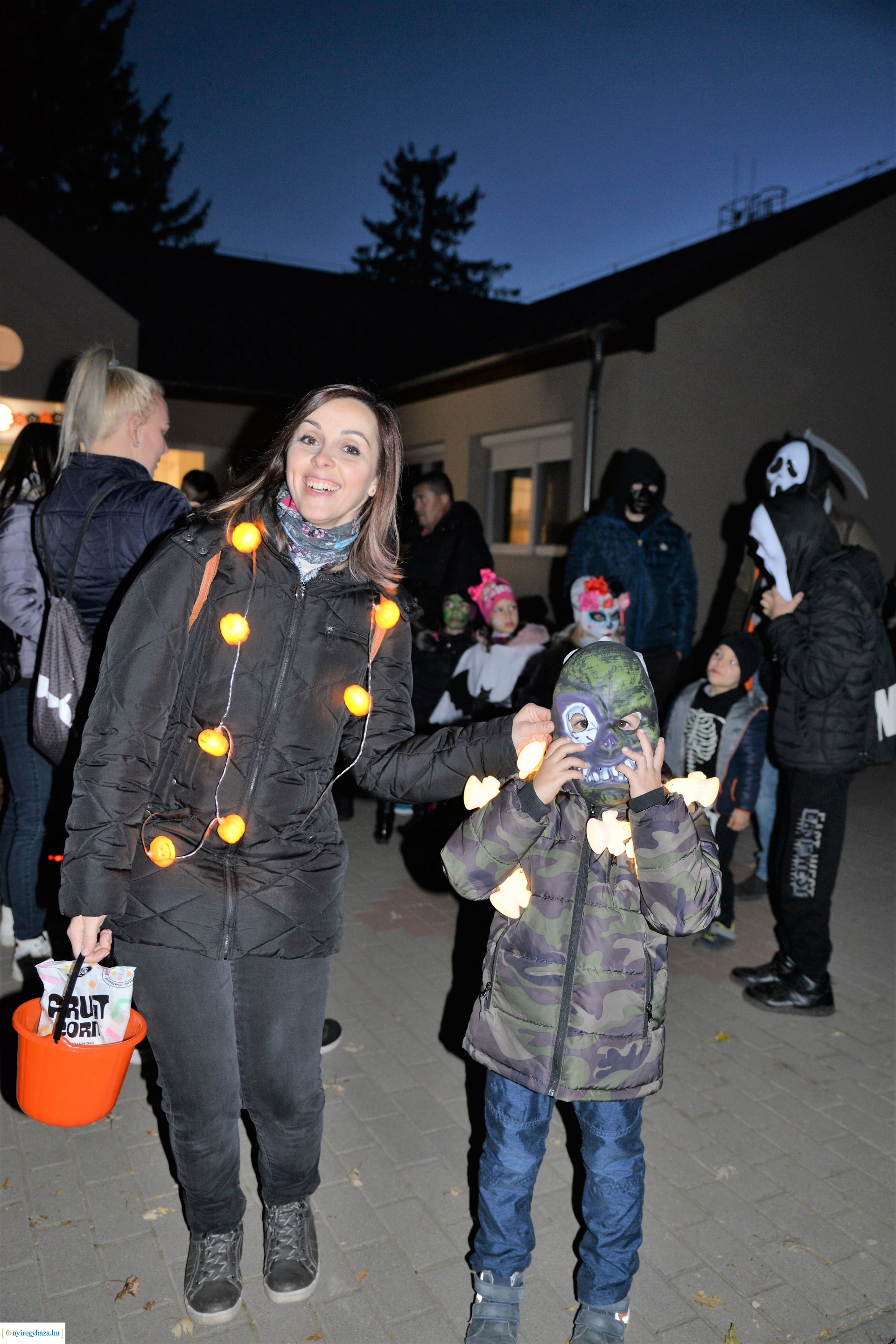 Halloweeni séta Oroson - Csokit vagy csalunk! 