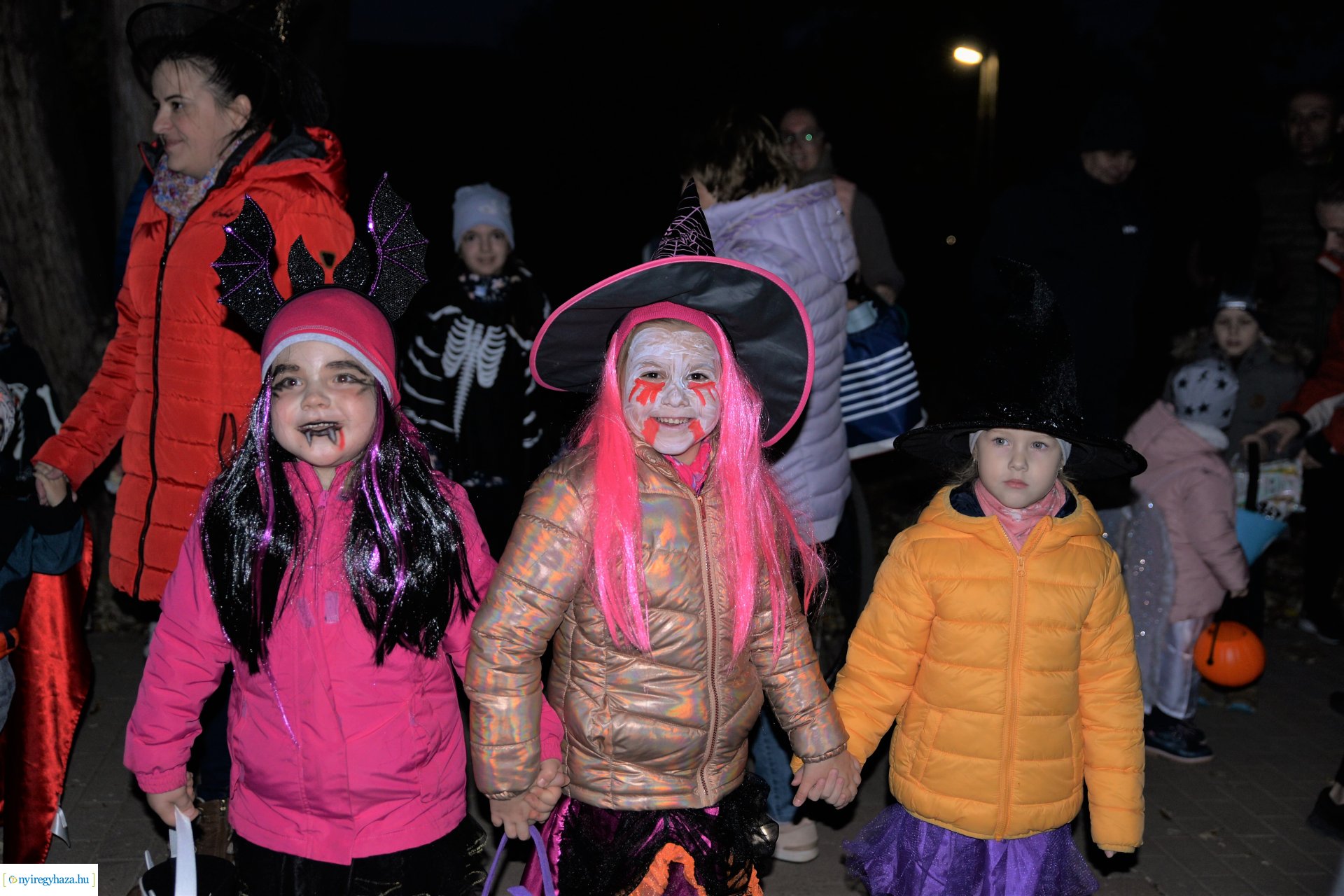 Halloweeni séta Oroson - Csokit vagy csalunk! 