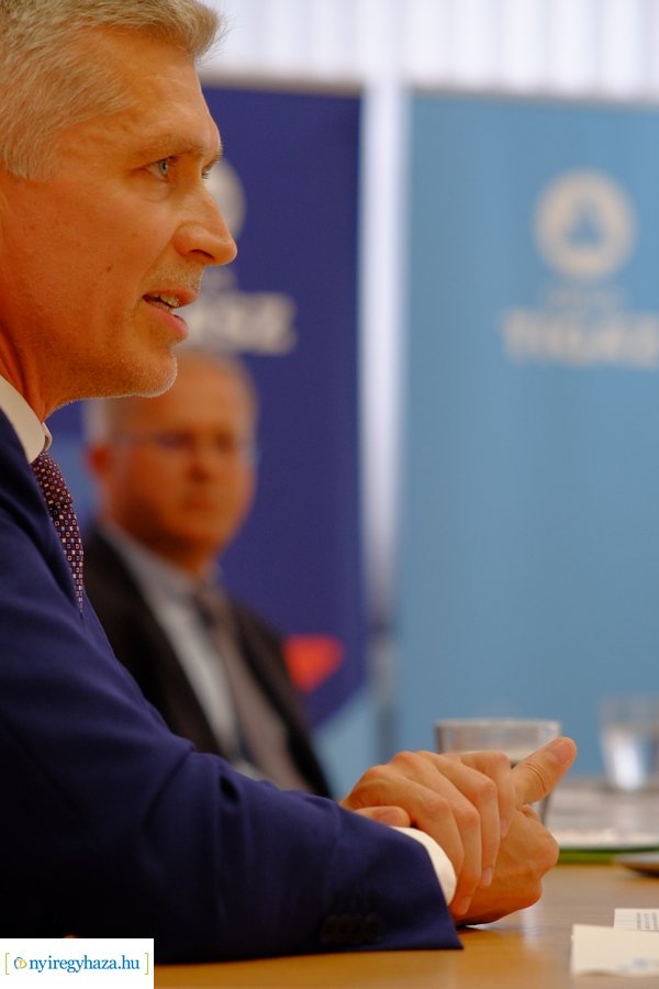 Hálózatfejlesztés Nyíregyházán - sajtótájékoztató