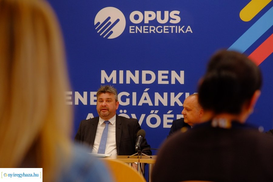 Hálózatfejlesztés Nyíregyházán - sajtótájékoztató