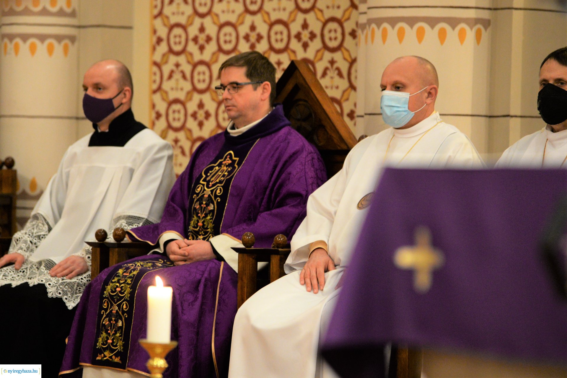 Hamvazószerda ünnepe a Magyarok Nagyasszonya-társszékesegyházban