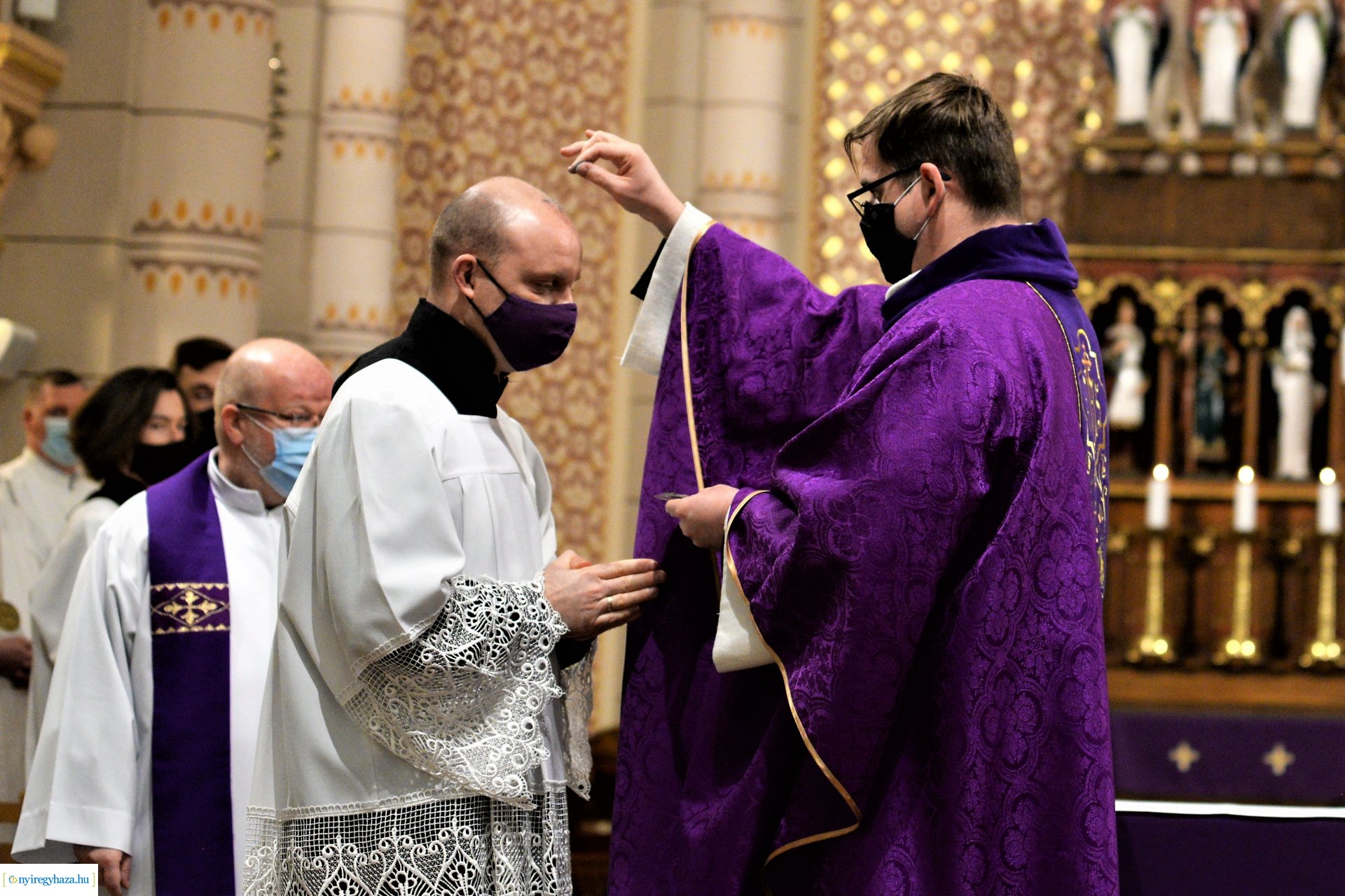Hamvazószerda ünnepe a Magyarok Nagyasszonya-társszékesegyházban