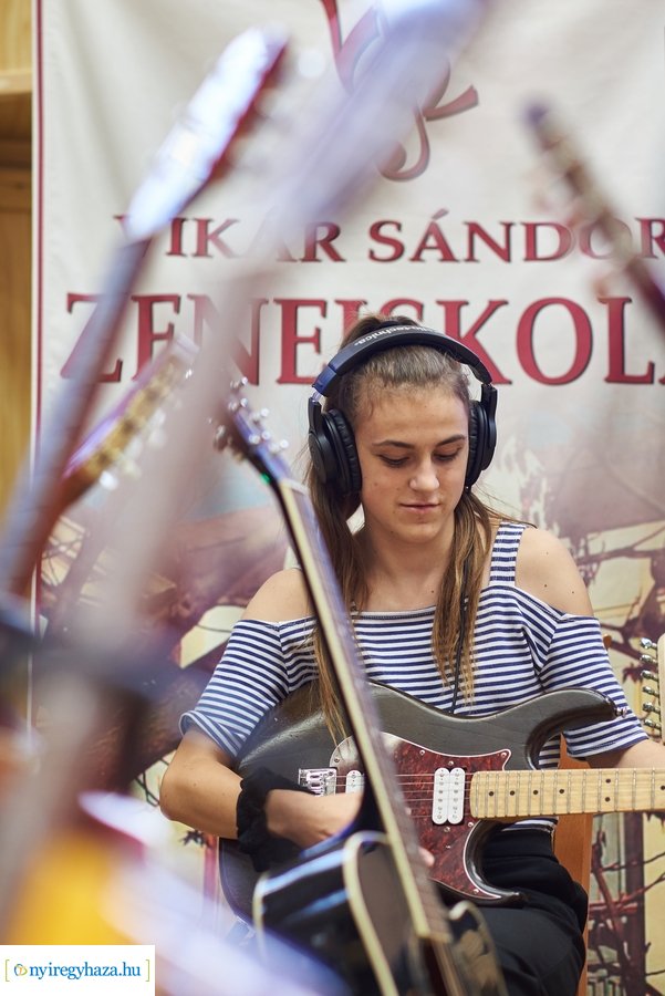 Hangszert a kézbe! 2021