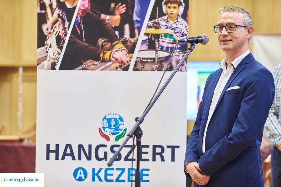 Hangszert a kézbe! 2021