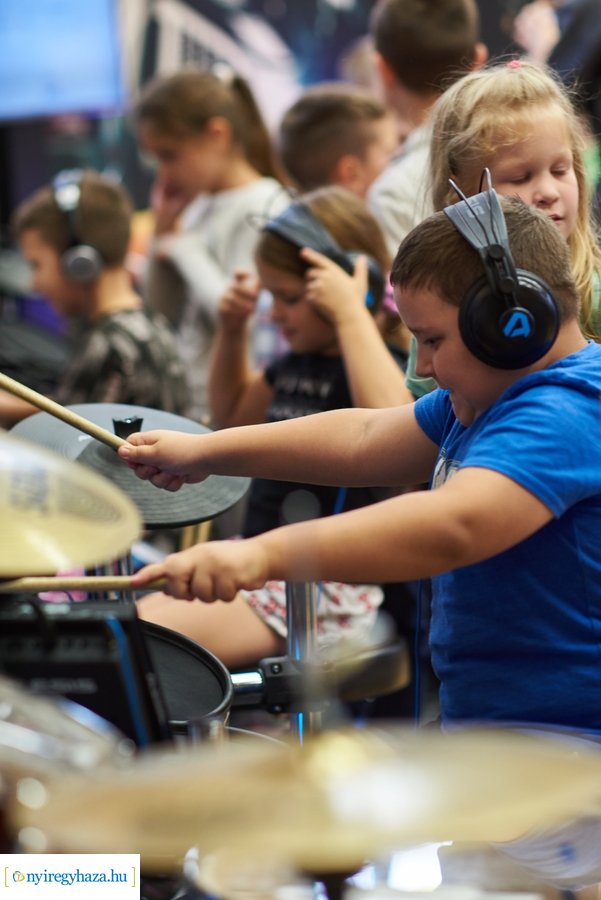 Hangszert a kézbe! 2021