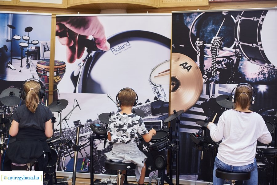 Hangszert a kézbe! 2021