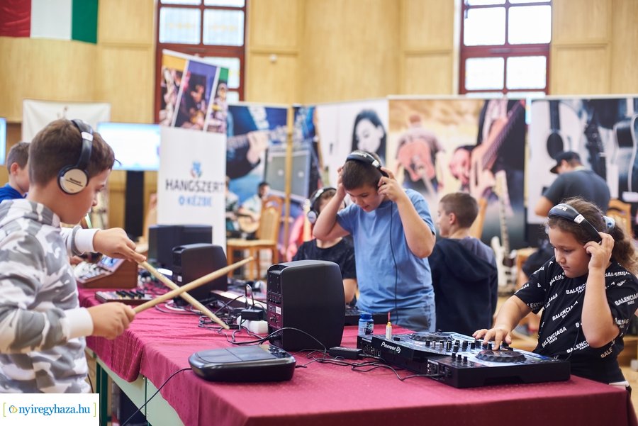 Hangszert a kézbe! 2021