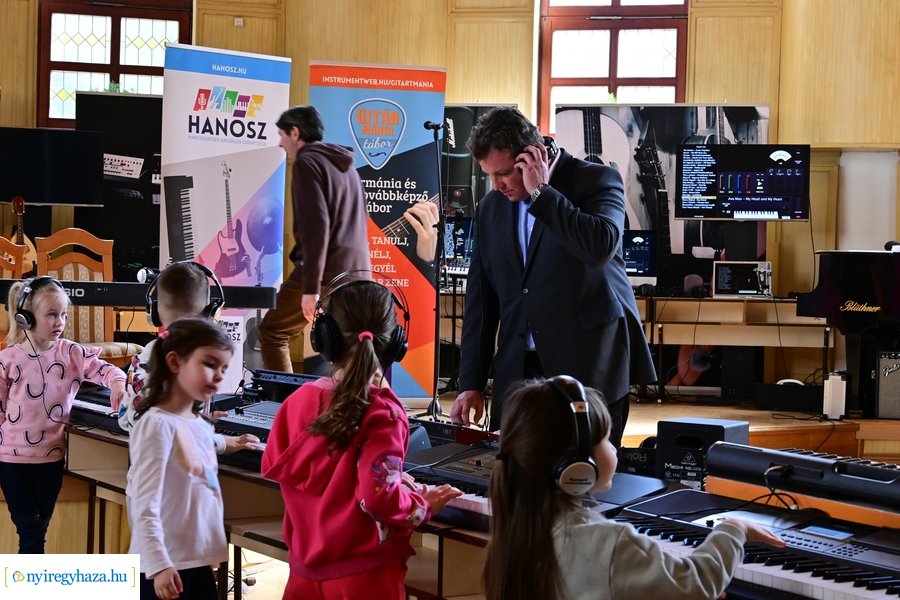 Hangszert a kézbe 2024