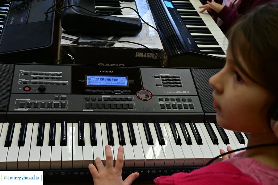 Hangszert a kézbe 2024