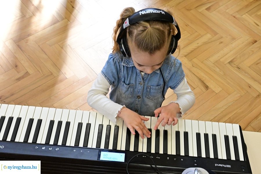 Hangszert a kézbe 2024