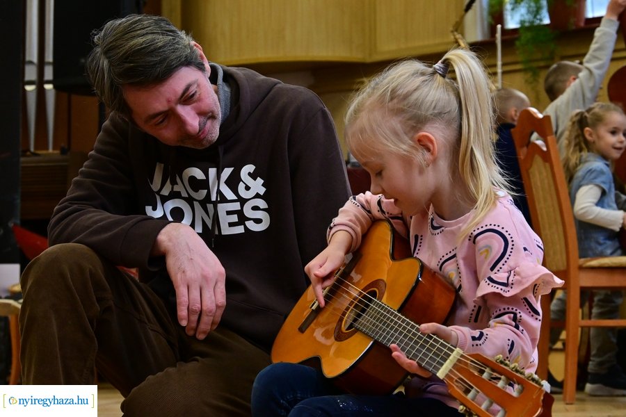 Hangszert a kézbe 2024