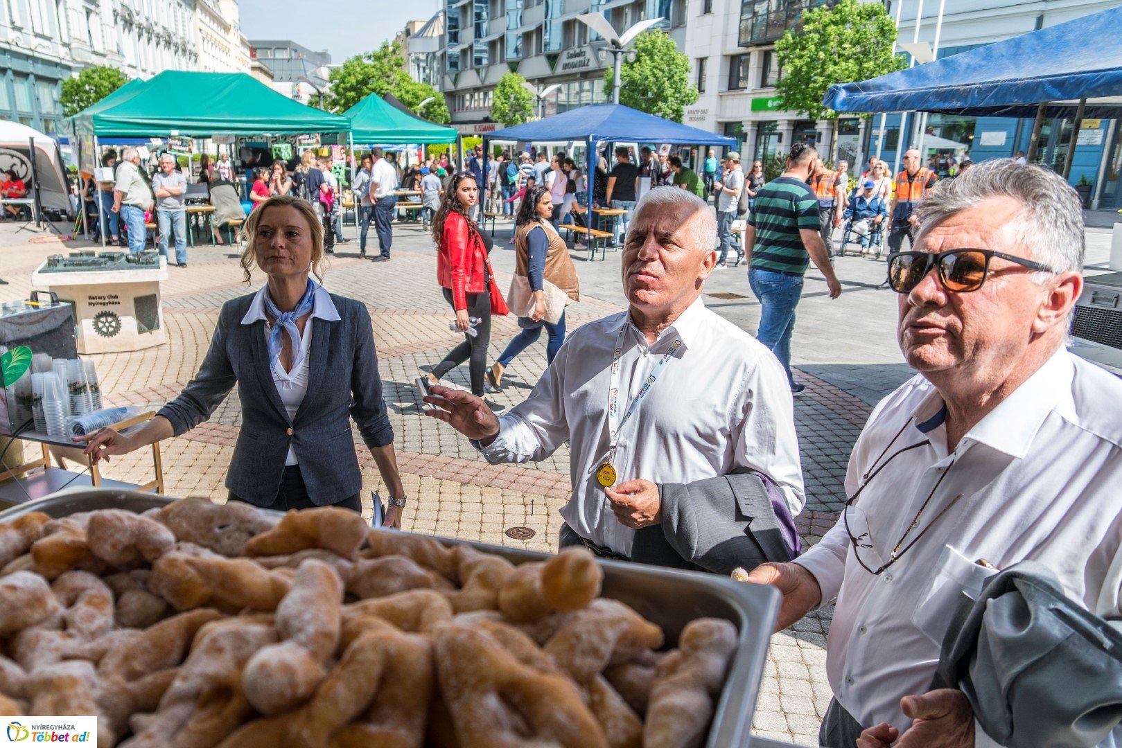Hangulatképek a Helló Nyíregyházáról