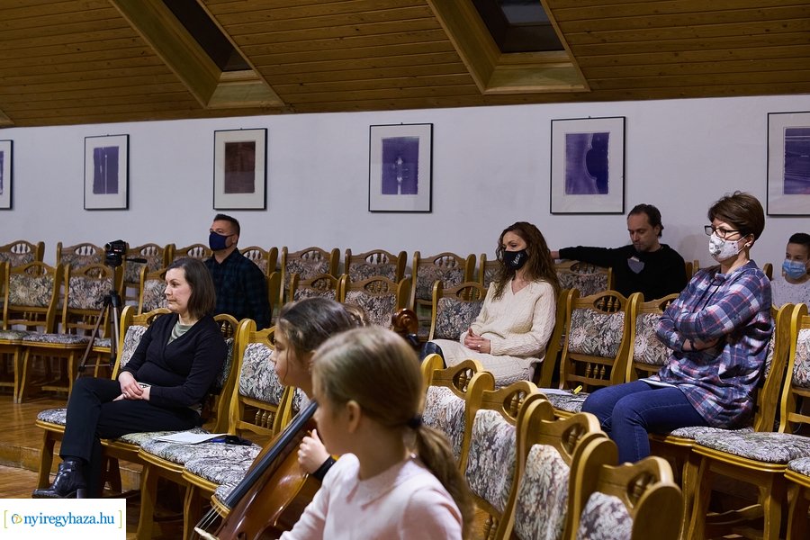 Hangverseny a Vikárban - 20220120