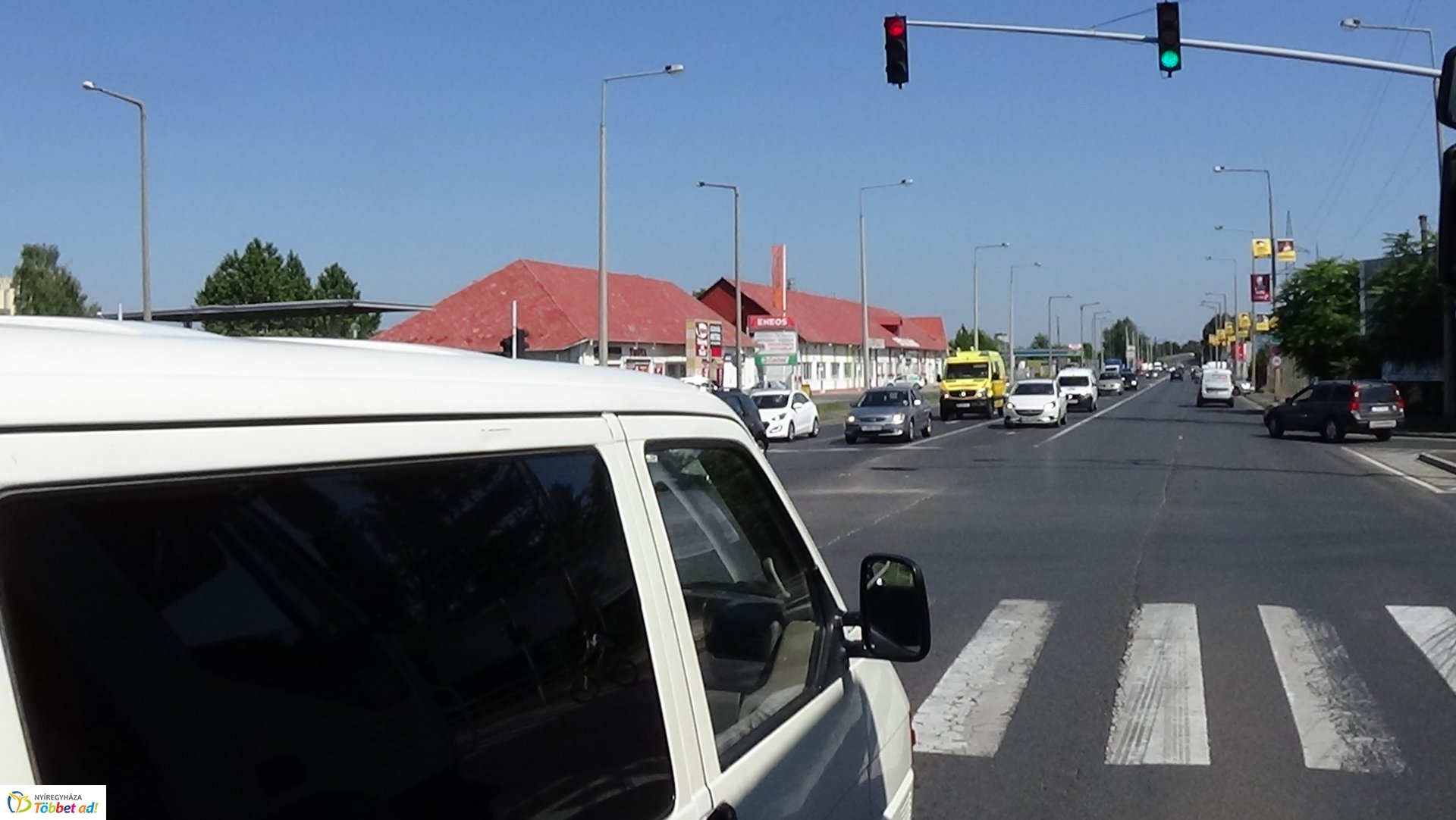 Hármas karambol a Debreceni úton