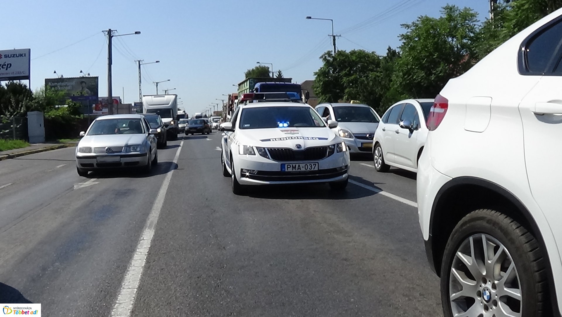 Hármas karambol a Debreceni úton