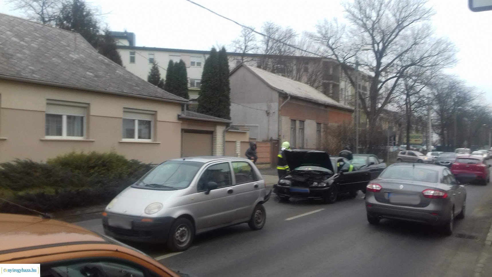 Hármas karambol a Kállói úton