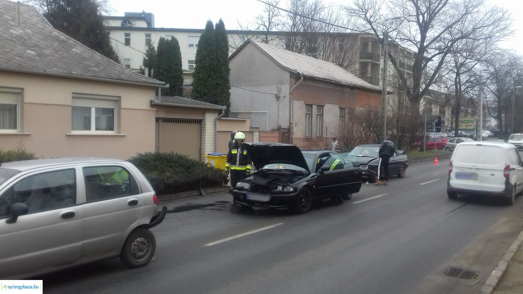 Hármas karambol a Kállói úton