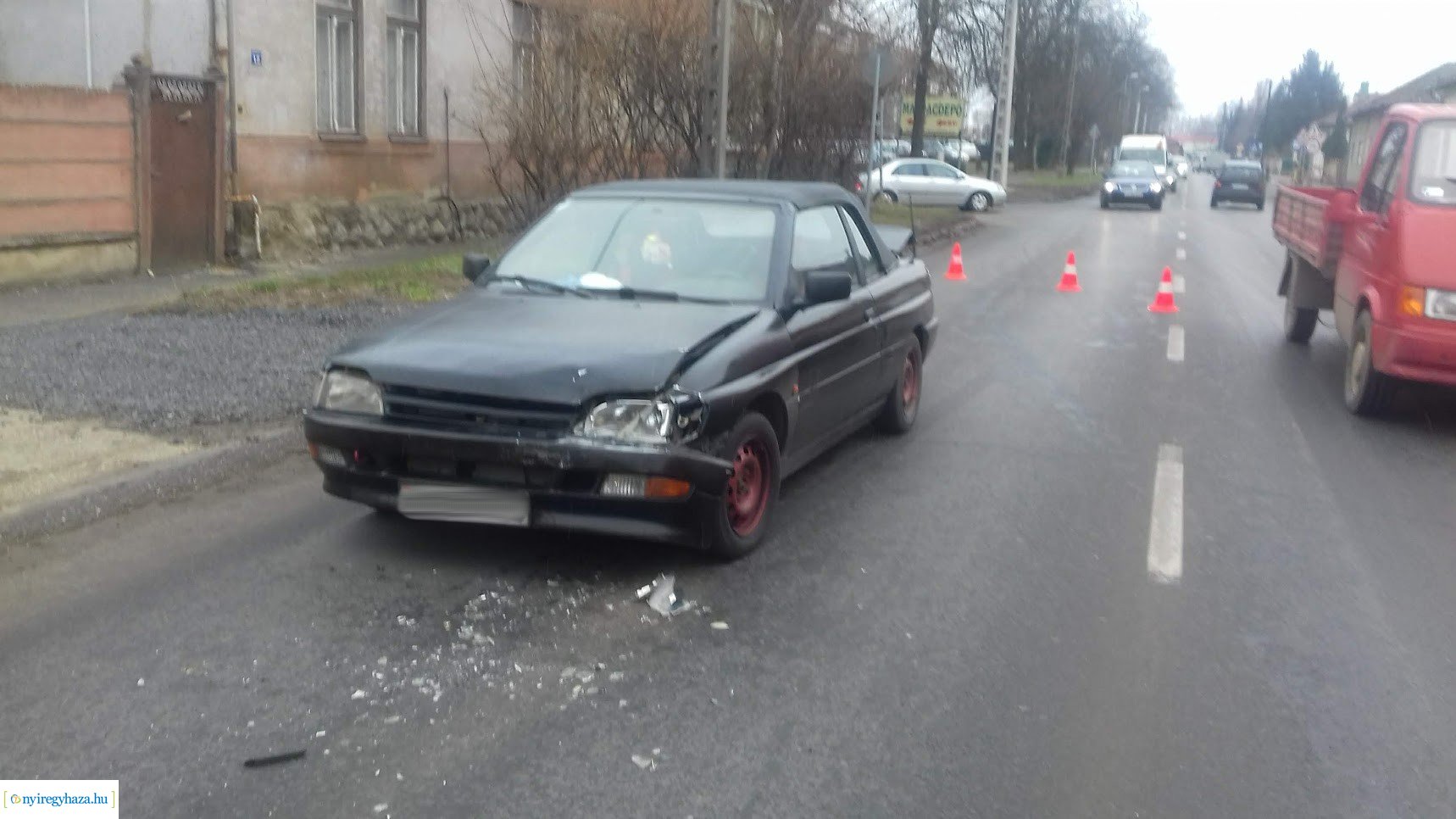 Hármas karambol a Kállói úton