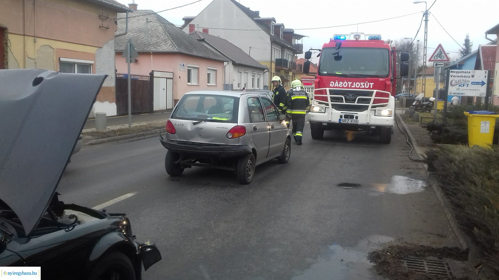 Hármas karambol a Kállói úton