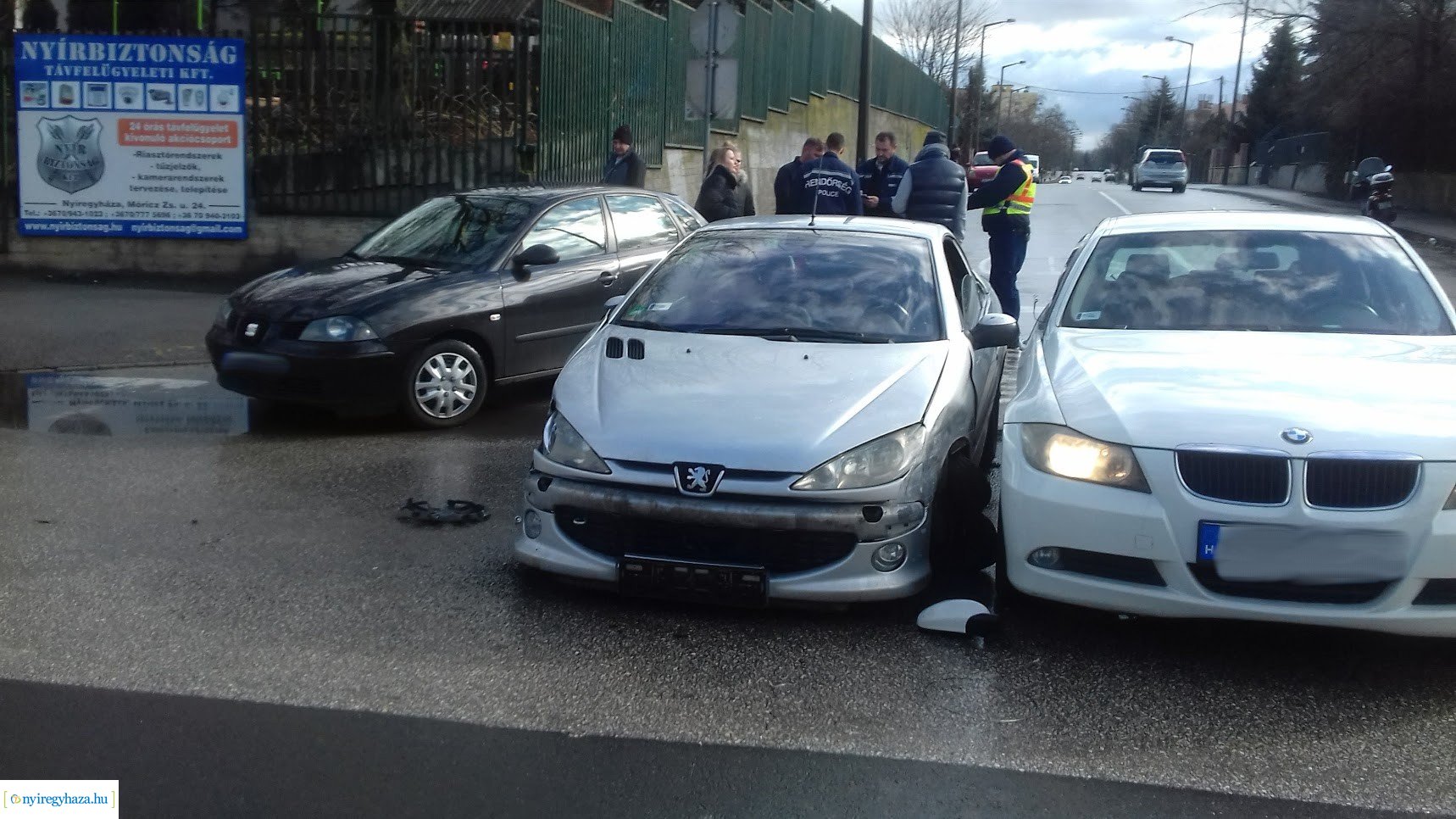 Hármas karambol a Sóstói úton