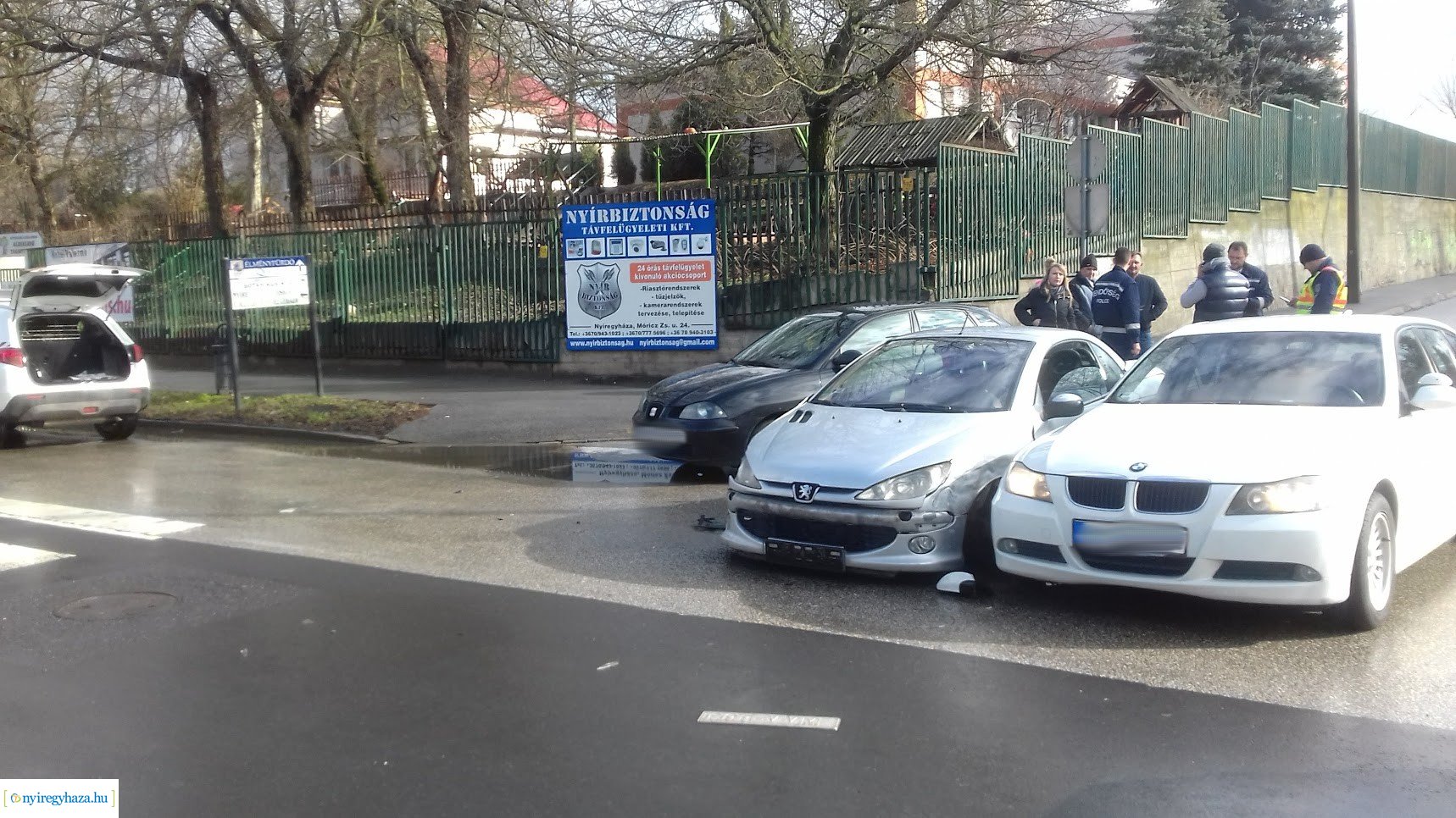 Hármas karambol a Sóstói úton