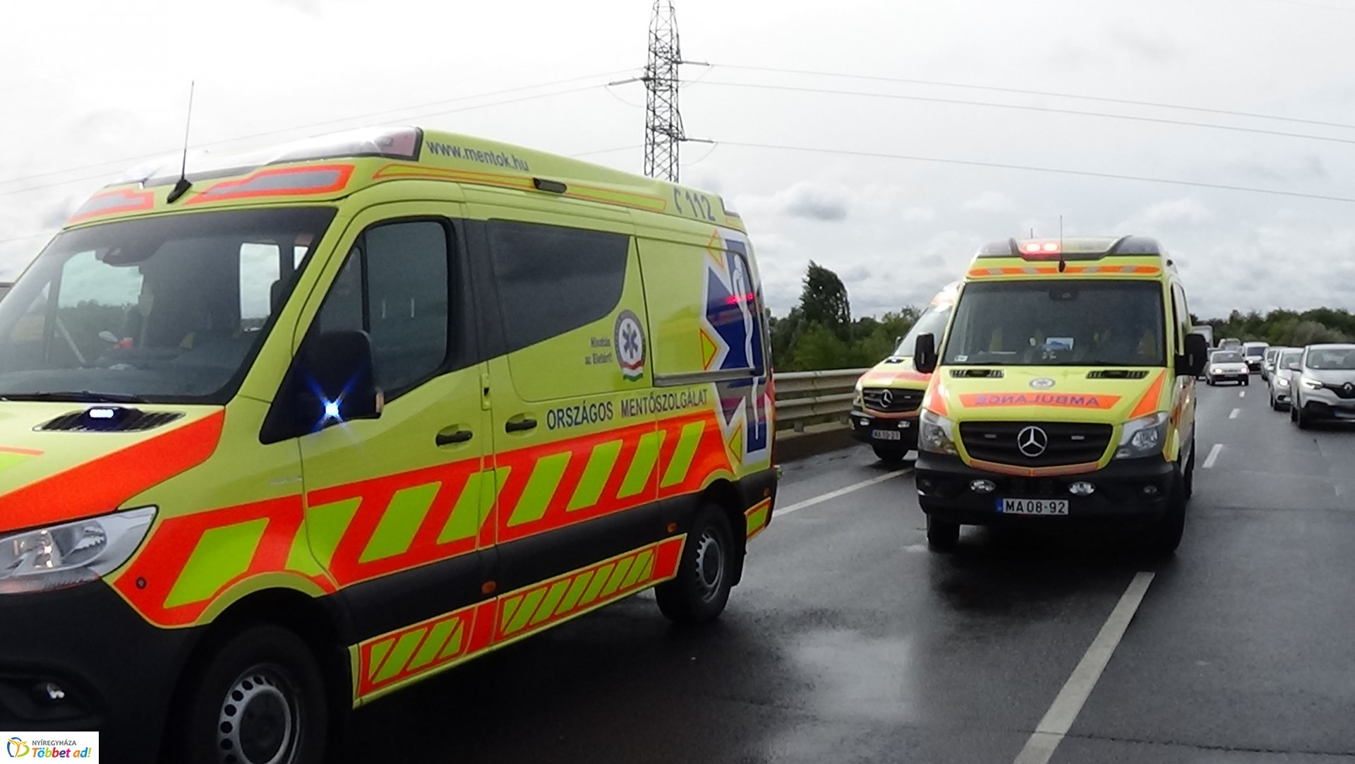 Hármas karambol történt a Debreceni úti felüljárón 