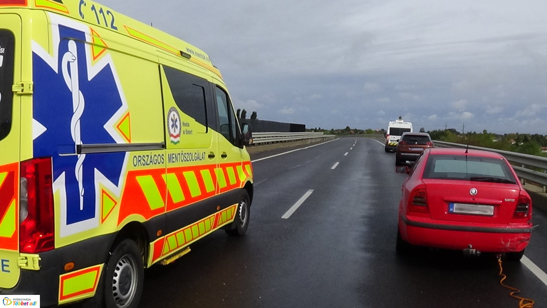 Hármas karambol történt a Debreceni úti felüljárón 