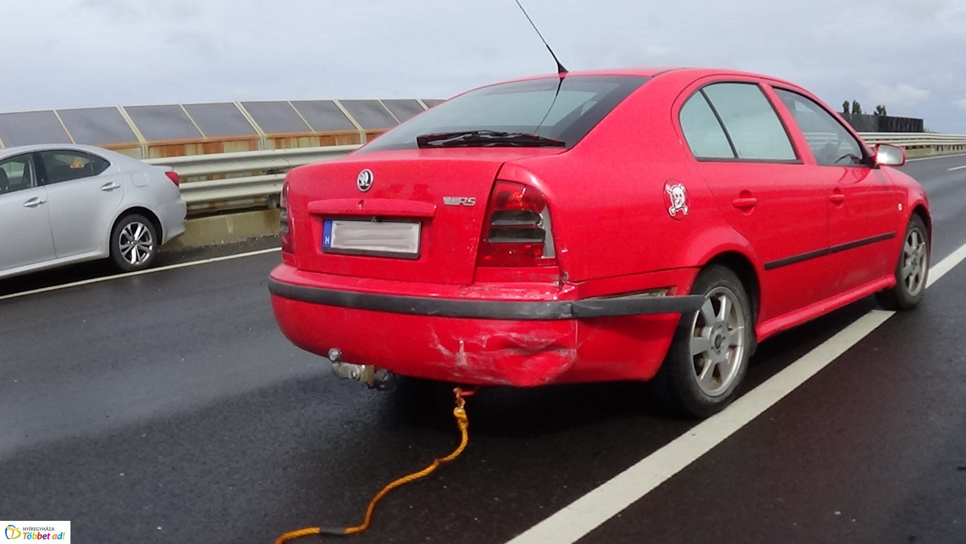 Hármas karambol történt a Debreceni úti felüljárón 