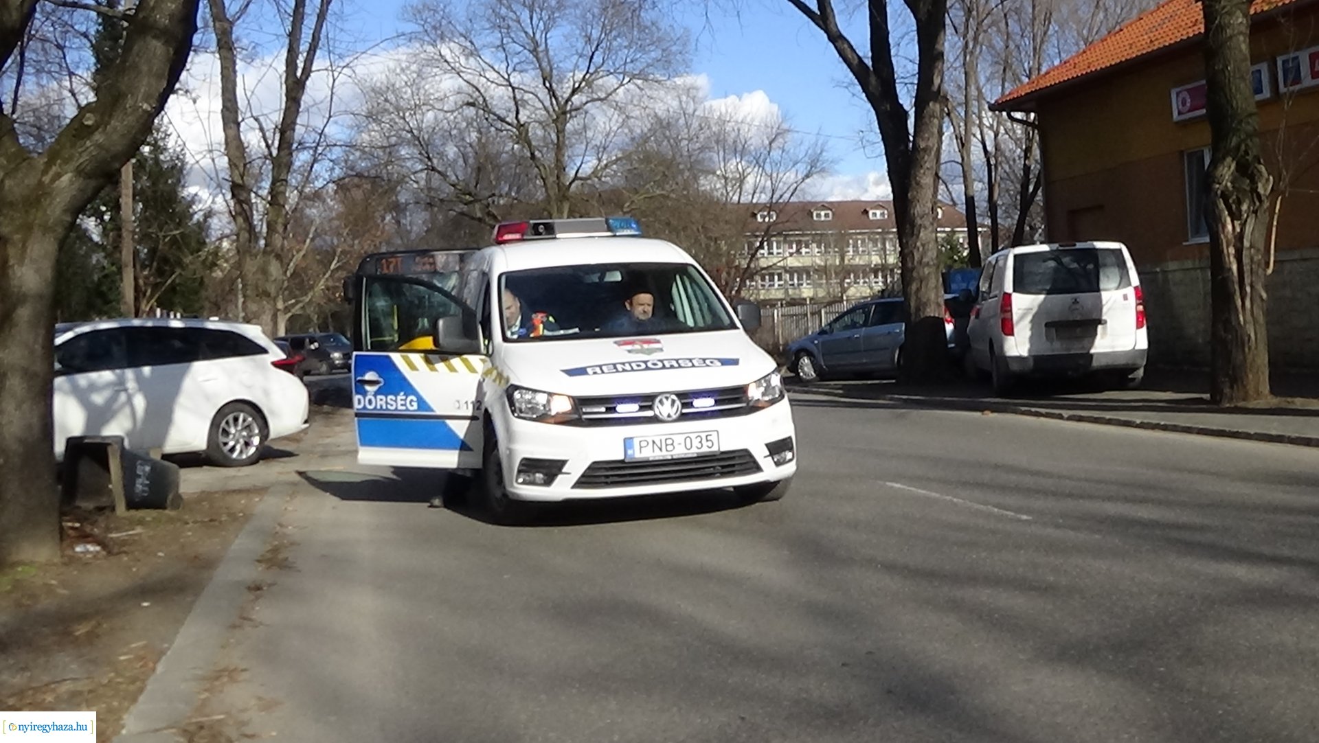 Hármas karambol történt szerda délután