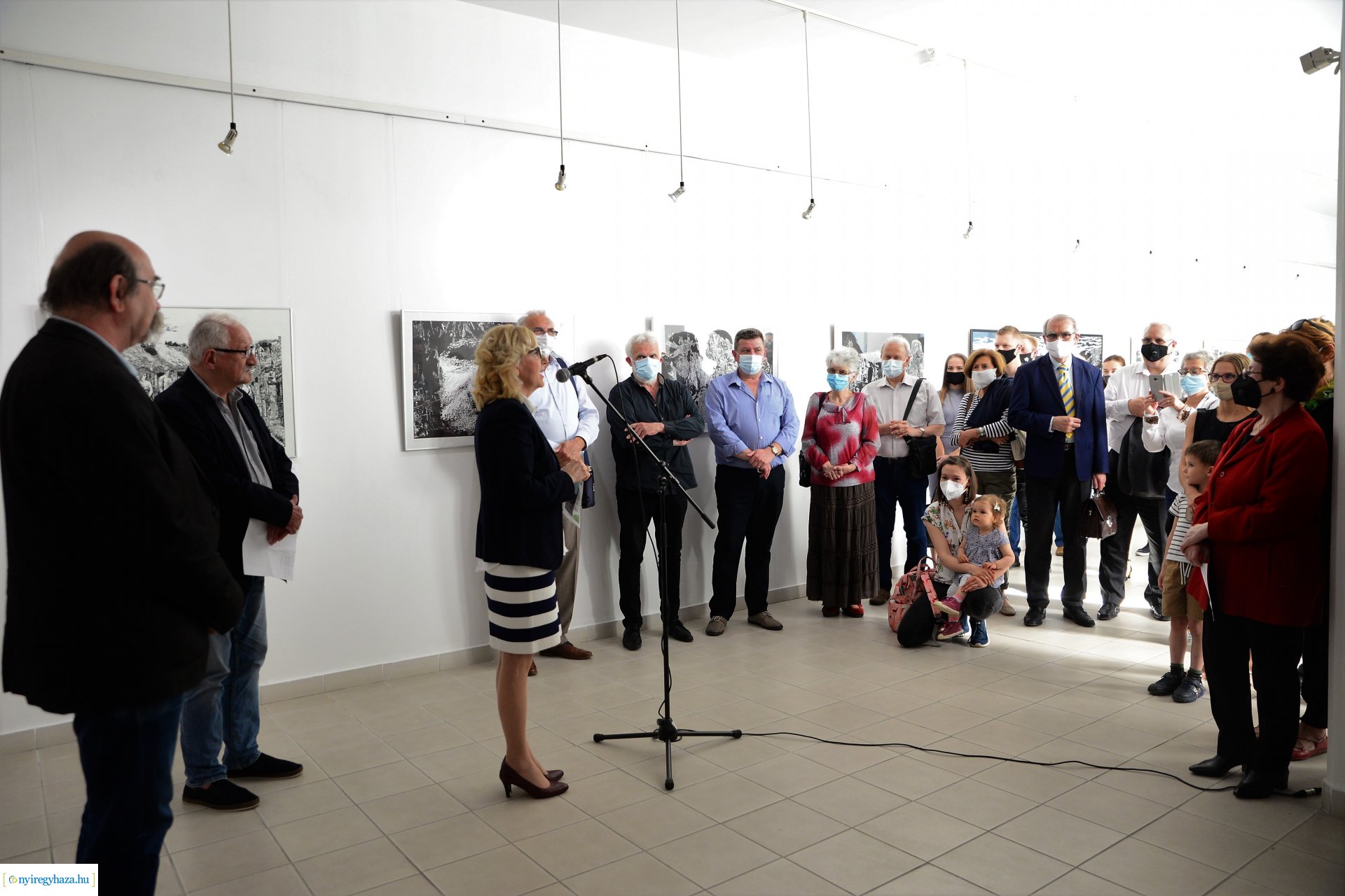 Hatvanon innen és túl - Szepessy Béla grafikusművész kiállításának megnyitója