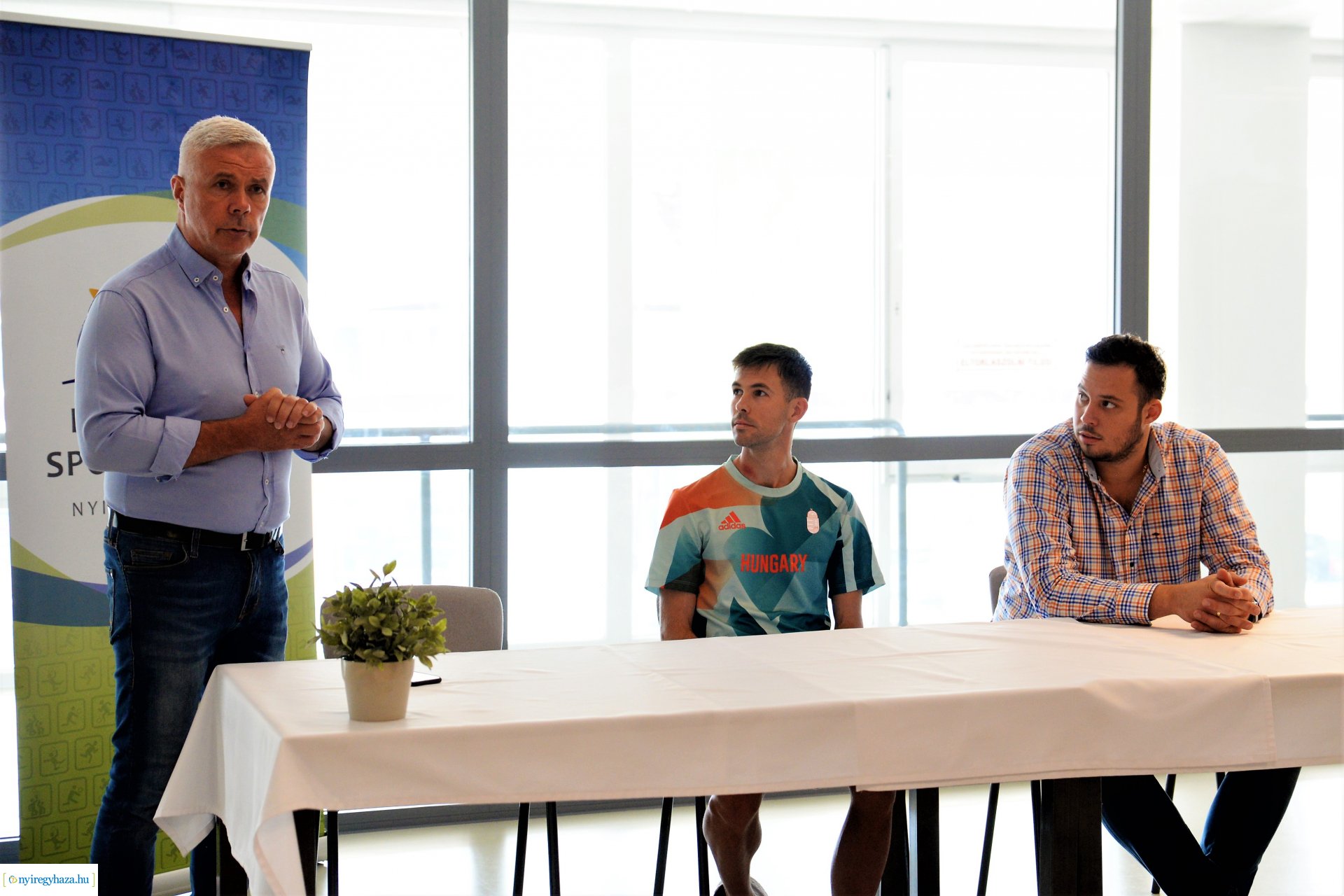 Hazaérkezett Helebrandt Máté Tokióból