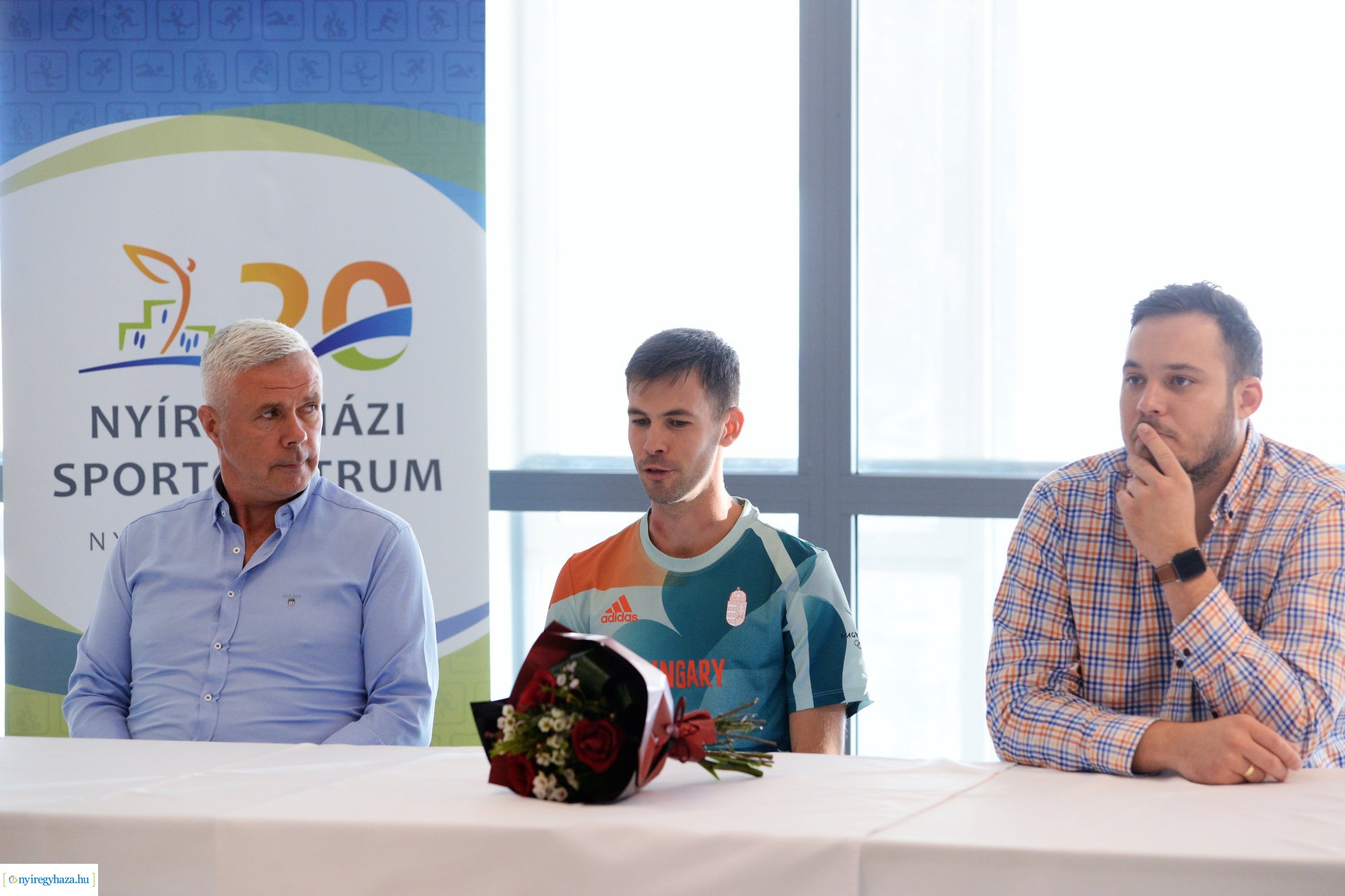 Hazaérkezett Helebrandt Máté Tokióból