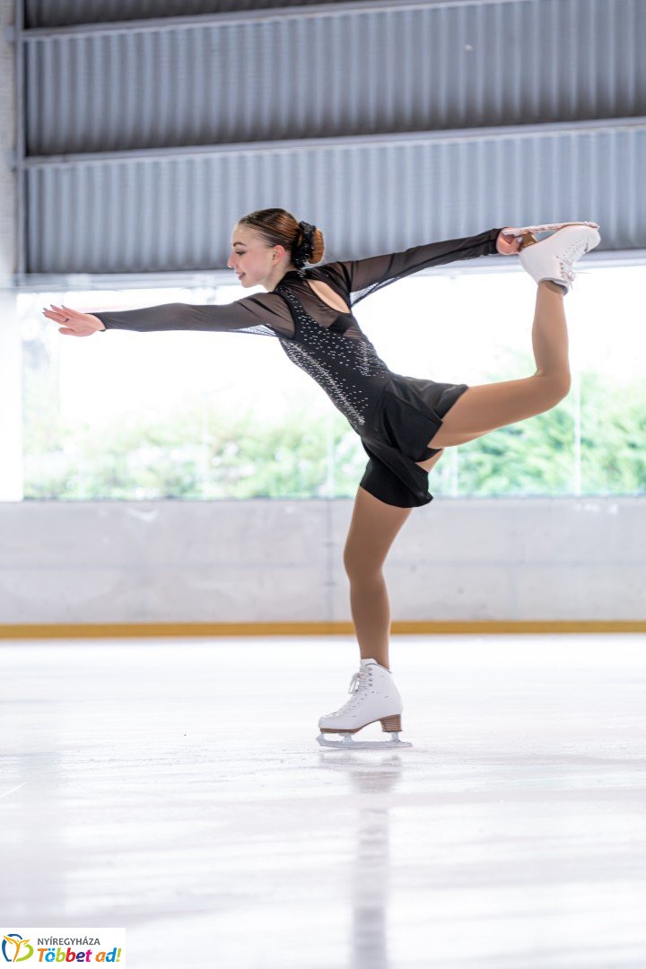 Házi műkorcsolya  bajnokság a Nyíregyházi Jégpályán