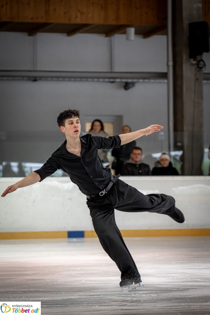 Házi műkorcsolya  bajnokság a Nyíregyházi Jégpályán